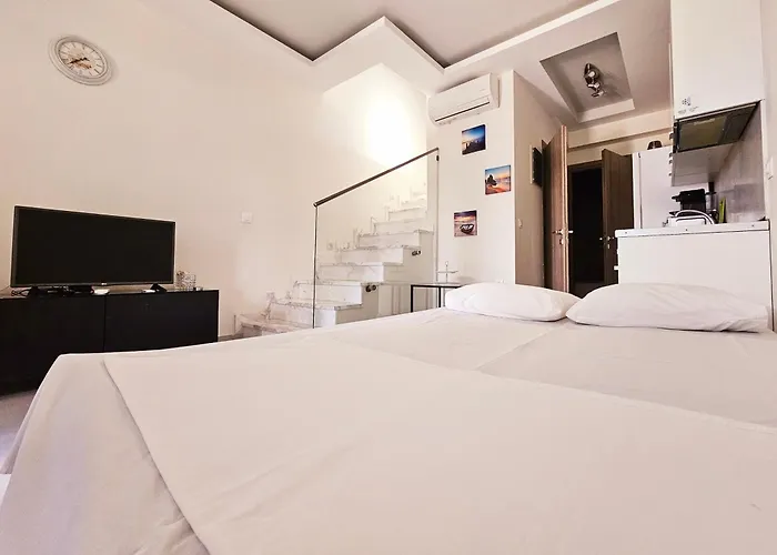 Apartment Maisonette By The Sea *