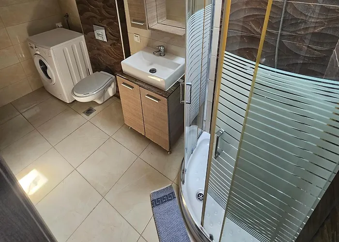 Maisonette By The Sea Apartment