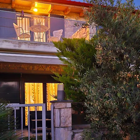 Maisonette By The Sea Daire *