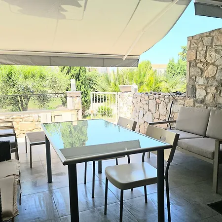 Maisonette By The Sea Daire Chaniotis