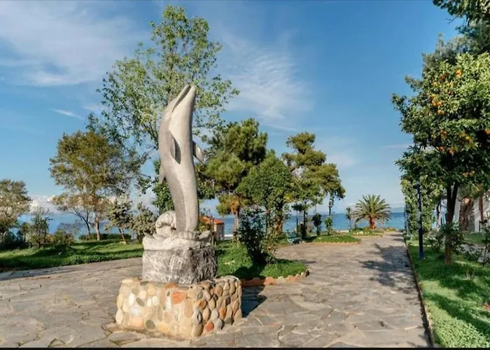 Maisonette By The Sea *