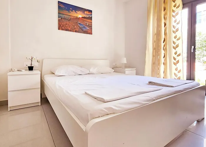 Maisonette By The Sea *