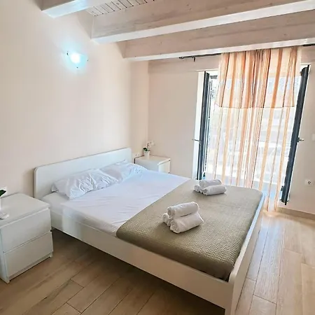 Apartamento Maisonette By The Sea *