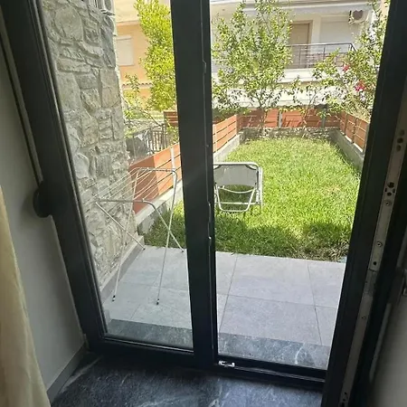 Maisonette By The Sea *